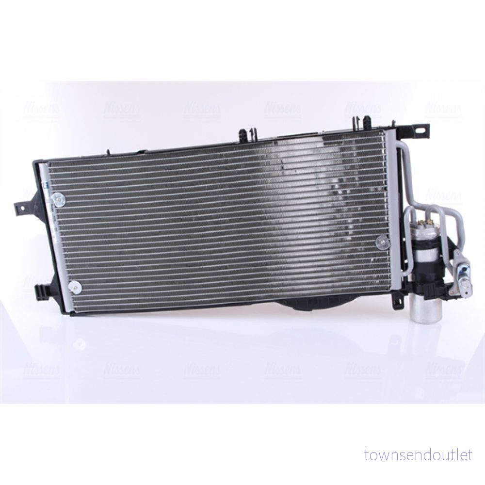 NISSENS 94548 Condenseur De Clim avec déshydrateur Aluminium 588 R 134a OPEL: Corsa C 3/5 portes, Combo Tour 5707286256958
