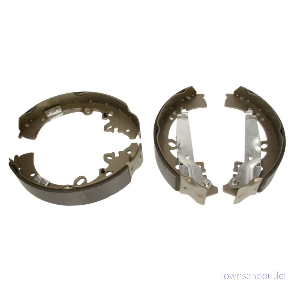 LPR Bromsbackar Sats 09205 Toyota Fortuner Hilux 8032928098229